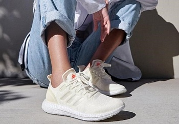 Adidas начнёт производить кроссовки из пластиковых отходов